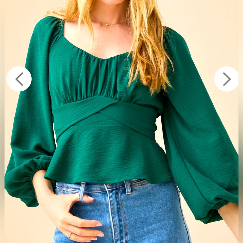 Altar’d State Lola crossover tie back top, NWT, size XL.